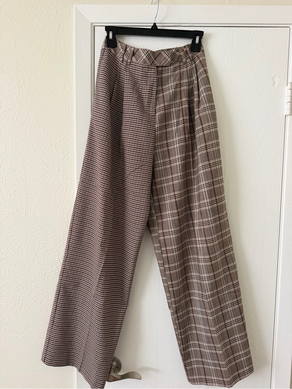 Plaid & Houndstooth Wide-Leg Women’s Trouser in Brown